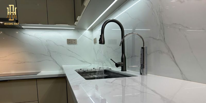 Phụ kiện chi tiết Hoàng Đạt