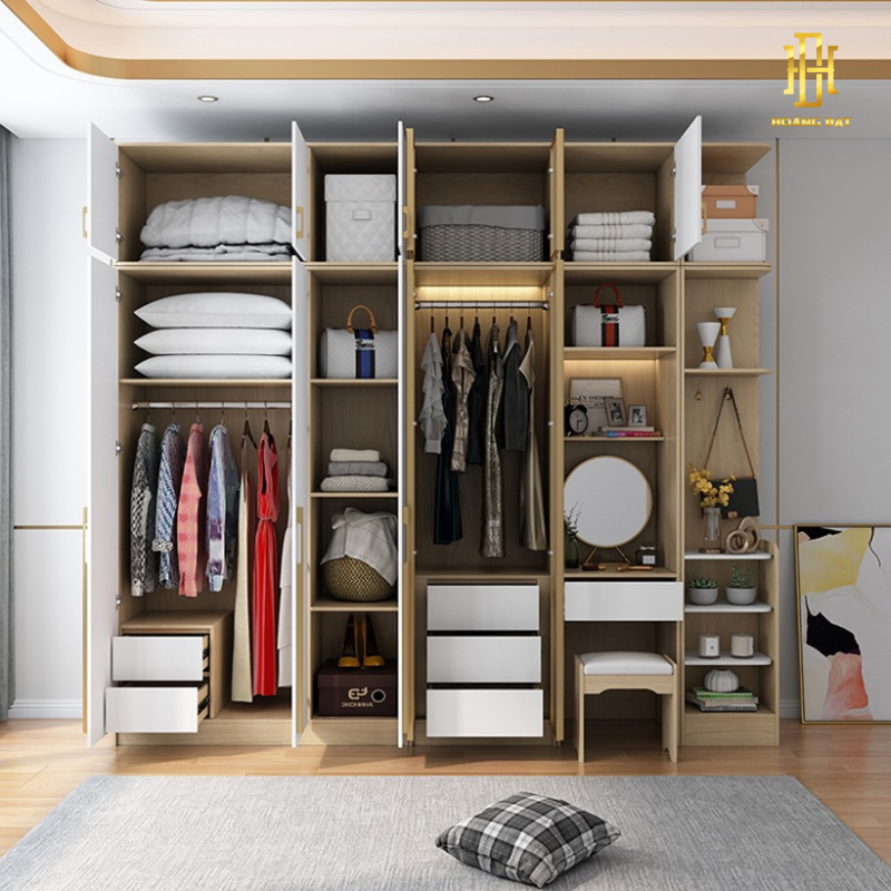 Tủ quần áo thiết kế thông minh, tối ưu từng góc nhỏ giúp căn phòng luôn gọn gàng và tinh tế.