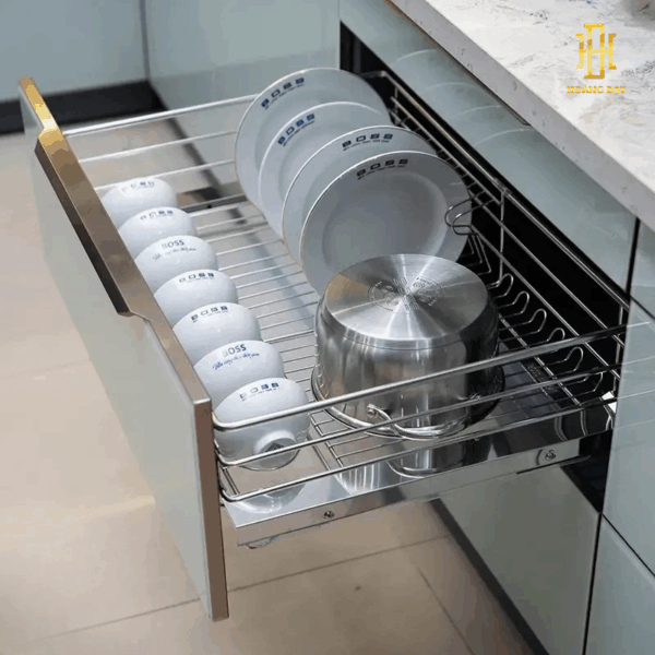Giá xoong nồi thông minh giúp sắp xếp gọn gàng, dễ lấy và tối ưu không gian bếp, mang đến sự tiện nghi và ngăn nắp cho căn bếp hiện đại.